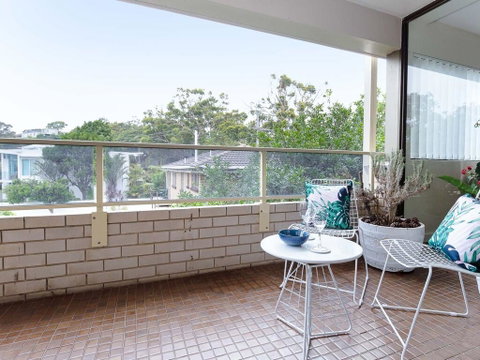 3 'Bangalee' 41 Soldiers Point Rd - Fantastic Waterfront Unit With Pool, WIFI & Chromecast - Sydneys Hotel 2