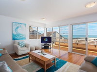 Book Soldiers Point Accommodation Vacations Sydneys Hotel Sydneys Hotel