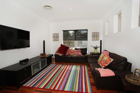3 Bauhinia Crescent Marcoola - PET FRIENDLY, LINEN SUPPLIED, 500 BOND - Sydneys Hotel 3