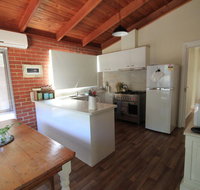 32 Owarra Street - Sydneys Hotel