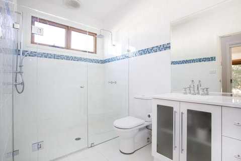 33 Bangalow - Narrawallee's Beautiful Bungalow - Sydneys Hotel 3