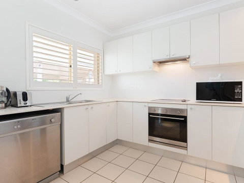 356 ' Oaks Pacific Blue', 265 Sandy Point Rd - Air Conditioned, Direct Pool Access And Suited For Disability - Sydneys Hotel 3