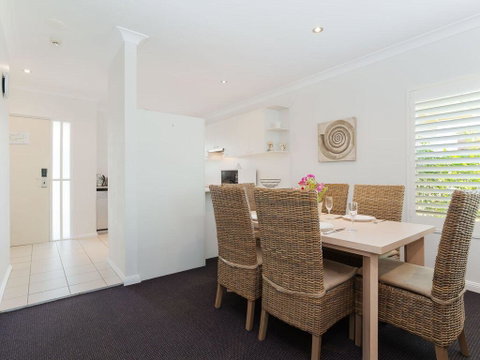 356 ' Oaks Pacific Blue', 265 Sandy Point Rd - Air Conditioned, Direct Pool Access And Suited For Disability - Sydneys Hotel 2