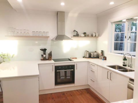 4 Bedroom House - Walk To Southbank - Sydneys Hotel 1