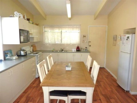 6 Normandy St - Charm At The Inlet - Sydneys Hotel 3