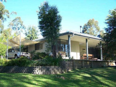 9 Hayward St - Stay Lakeside - Sydneys Hotel 2