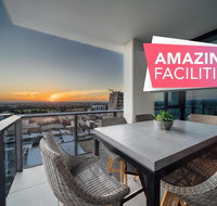 A Cut Above The West - Pool - Rooftop Bar - Gym - Wifi - Sydneys Hotel