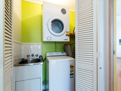 Aaronvale - Sydneys Hotel 0