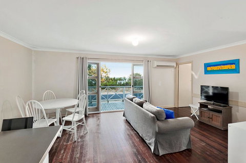 Abbey Beachviews - Sydneys Hotel 1