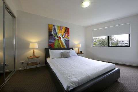 Accommodate Canberra - Century - Sydneys Hotel 2