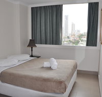 Accommodation Sydney City Centre - Hyde Park Plaza 3 bedroom 1 bathroom Apartment - Sydneys Hotel