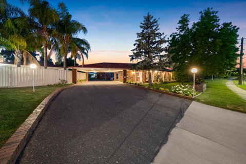 Econo Lodge Border Gateway Wodonga - Sydneys Hotel 4