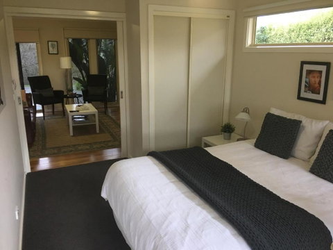 Emerald Ridge - Sydneys Hotel 2