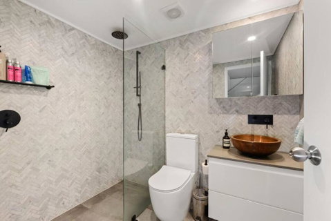 Fab Penthouse Near Bondi / Bronte, Shops & Bars - Sydneys Hotel 3