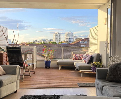 Fab Penthouse Near Bondi / Bronte, Shops & Bars - Sydneys Hotel 0
