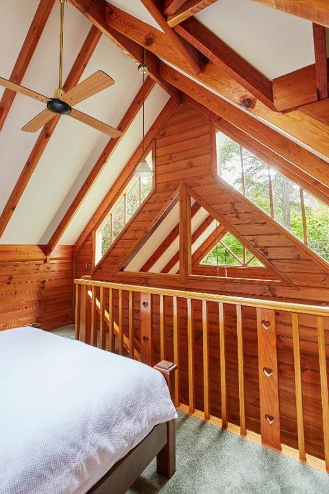 Fernhem Cottages- Love In The Mist - Sydneys Hotel 4