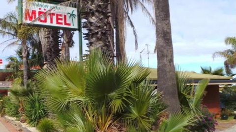 Foundry Palms Motel - Sydneys Hotel 1