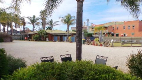 Foundry Palms Motel - Sydneys Hotel 3