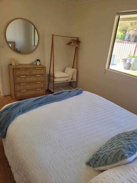 G&R Beach Cottage - Sydneys Hotel 0