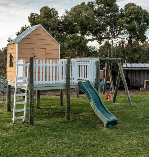 Glen Mervyn Lodge - Sydneys Hotel 2