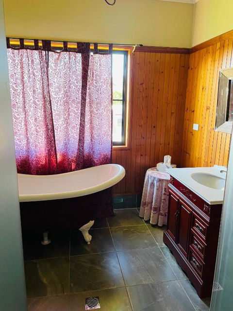 GOLDEN LACE B&B - Sydneys Hotel 3
