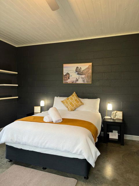 GORGE Chocolates Farmhouse - Sydneys Hotel 0