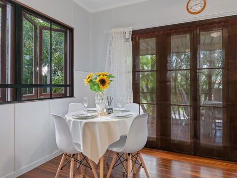 Great Value 3BD House At A Convenient Location - Sydneys Hotel 2