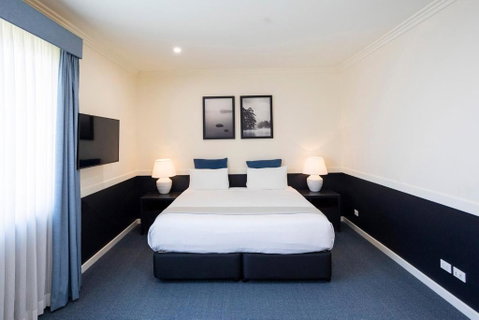 Hawkesbury Race Club Motel - Sydneys Hotel 0
