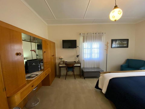 Hideaway On Hume - Sydneys Hotel 3