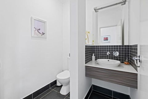 Holiday Paradise 4BR Pool BBQ Parking Near Mall N Park - Sydneys Hotel 1