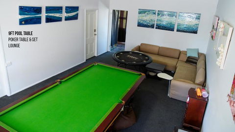 Hot Tub, Ice Bath, Gym, Sauna, Pool Table Coorparoo Haven - Sydneys Hotel 2