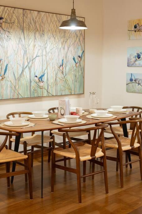 House Of Fairy Wren -Charming Queenslander Cottage Mins Drive To Brisbane CBD And Gabba Stadium! - Sydneys Hotel 3
