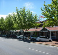 Adelaide Travellers Inn Backpackers Hostel - Sydneys Hotel