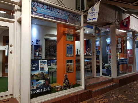 Adelaide Travellers Inn Backpackers Hostel - Sydneys Hotel 1