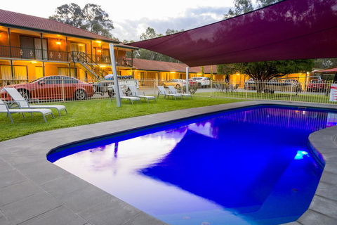 Advance Motel - Sydneys Hotel 0