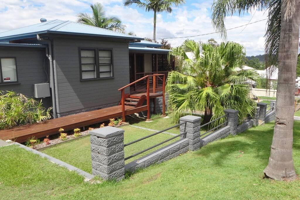 Ashby Island NSW Sydneys Hotel
