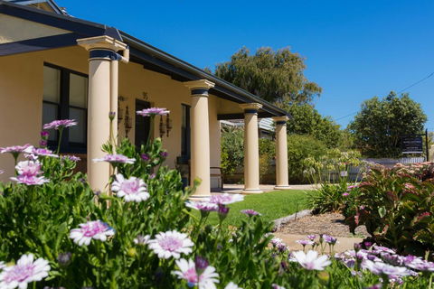 Agnes Cottage Bed & Breakfast - Sydneys Hotel 0