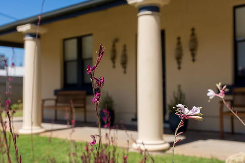 Agnes Cottage Bed & Breakfast - Sydneys Hotel 3