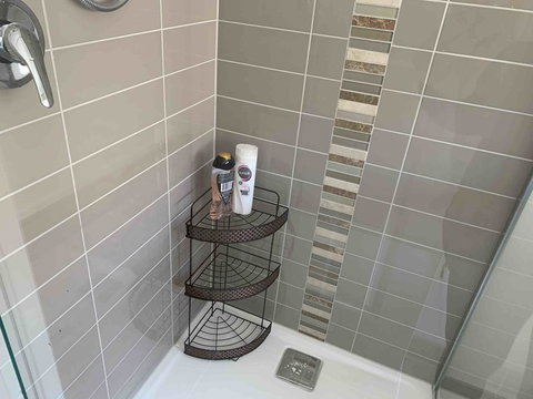 AHA Family Holiday House With Huge Backyard - Sydneys Hotel 3