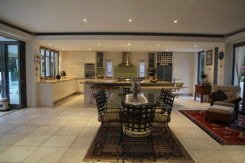 Alaya Verde Bed & Breakfast - Sydneys Hotel 2