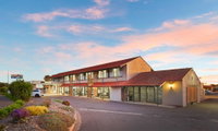 Book Whyalla Accommodation Vacations Sydneys Hotel Sydneys Hotel