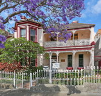 Alishan International Guest House - Sydneys Hotel