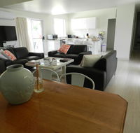 Almas Cottage - Sydneys Hotel