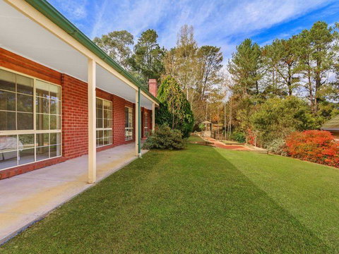 Alpine Mist - Spacious 5 Bedroom Home - Sydneys Hotel 3