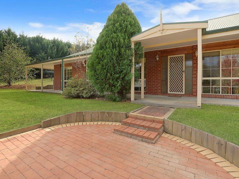 Alpine Mist - Spacious 5 Bedroom Home - Sydneys Hotel 0