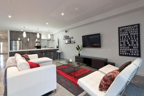 Amaroo - Sydneys Hotel 0