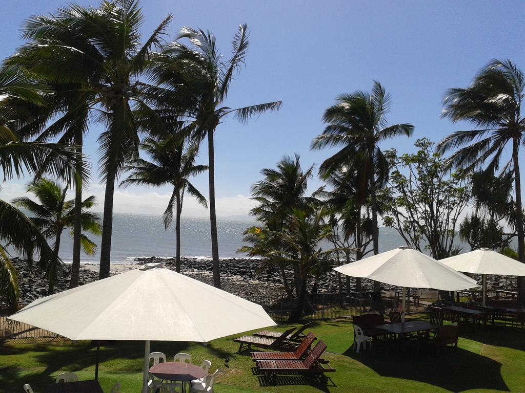 Eimeo QLD Sydneys Hotel