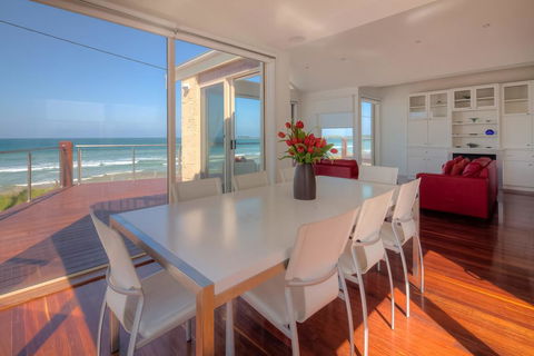 Aqua Luna - Sydneys Hotel 2