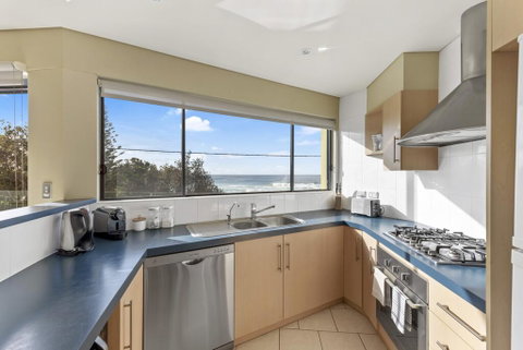 Aqua Shores Award Winning Apartment - Sydneys Hotel 1