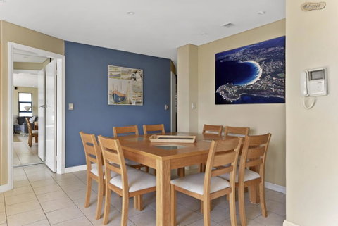 Aqua Shores Award Winning Apartment - Sydneys Hotel 2